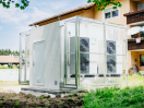 Pressebild 4: Neue Wärmepumpenlösung für Mehrfamilienhäuser: schlüsselfertige Heizzentrale Energy Unit